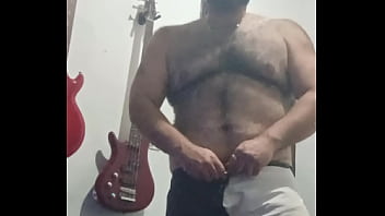 Gordinho Brasileiro Strip Tease