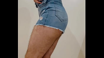 Cdzinha Sissy Tirando A Roupa