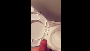 Punheta No Trabalho - handjob, masturbation, punheta, banheiro, trabalho - Video 137253