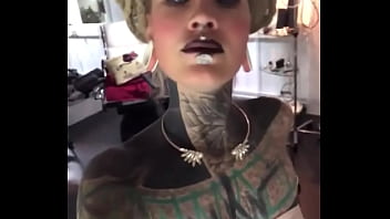 Sexy Posing On The Set! ?what' Your Go-to Pose For The Camera?#setlife #modelvibes #posingconfidence #inkedmode...