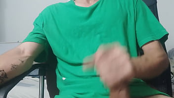 Una Paja Ya Que No Hay Con Quien