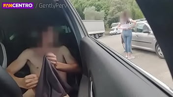 Public Dick Flash To A Married Girl, Ends Up With A Handjob