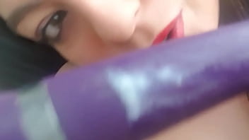 Josselyn Correia Se Masturba Con Un Dildo Mientras Su Esposo Está De Viaje