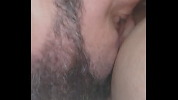 Lecco E Succhio La Fica Bagnata Di Mia Moglie