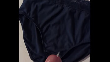 Cum On Wife' Panties