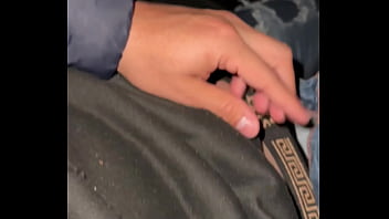 El, Recostado Sobre Mis Hombros, Es Un Amor_