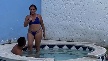 Latina De Culo Enorme Recibe Sexo Al Aire Libre Con Mamada Y Clavada De Co_o Incluido Hasta El Orgasmo
