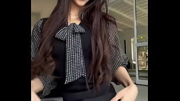 Do You Like Nerdy Girls?? Lialyenn