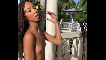 Let' Go To Paradise Together ?