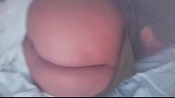 Morena Bunduda Sendo Filmada Rebolando Antes De Ser Comida