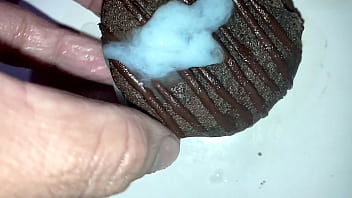 Chocopie Tinh Dịch