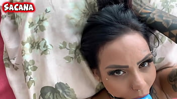 Comprou Uns Brinquedos Pra Usar Com O Namorado Mas Algo Aconteceu_