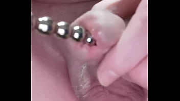 Fast Sounding With 10mm Steel. Harnröhre Geflickt Und Das Peehole Mit Dicken Kugel Sound Bearbeitet.