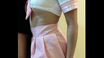 Colegiala Gatita6877 En Mini Falda Universitaria Mayor De Edad. Le Toca La Verga Y Deja Con Ganas A Su Amigo. Like Y Suscríbete Si Quieres Segunda Parte