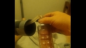 Vacuum Cleaner Fun - cocksucker, vacuum-cleaner - Video 128257