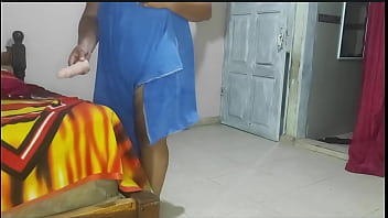 Veo A Mi Madrastra Con Un Gran Consolador Y Me La Follo Duro Hasta Darle Leche