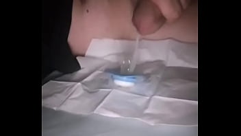 Il Casse Son Nnn à Cause De Sa Tétine