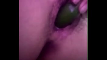 Me Masturbo Con Un Chile