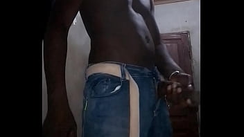 Grosse Pine Solo A Nzeng Ayong