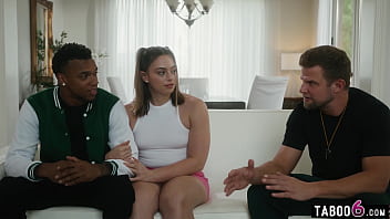 Cheerleader Sophia Burns And Football Coach Having An Affair