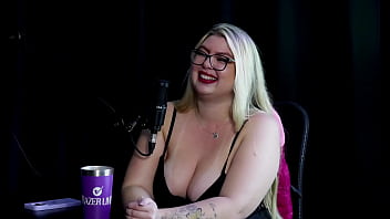 Fez Ensaios Com Amarrações, Chorou Até A Bunda Sangrar, Fez Suruba Com 5, Fugiu De Alguns Paus E Gosta De Podolatria - Alice Monteiro (sheer/red)