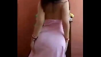 Novinha Tirando Vestido Quem é Essa Gostosa?