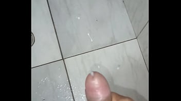 Gozando No Banheiro - gozando, uberlandia - Video 112069