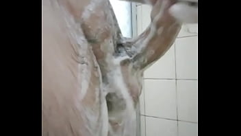 Depois De Um Fds Tenso, Cheio, Negócio é Um Banho Bem Tomado Pra Relaxar.#xotaawards #pintosaward #punheta #littledick...