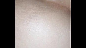 Salope Marié Baiser Devant Son Mari Avec Un Doigt Dans Le Cul