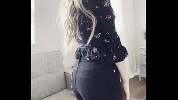 like my outfit? - Update #321 (2024-07-19T18:00:18.000Z)