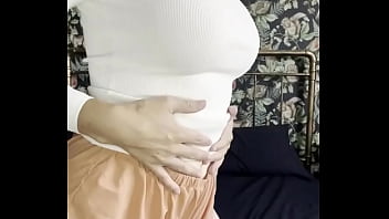 Can You Tell I_m Not Wearing A Bra?