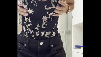 love a top I dont have to wear a bra with... hang on... I wear all my tops with no bra on...