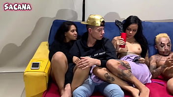 Eles Foram Desafiados A Transar Na Chuva A Noite!