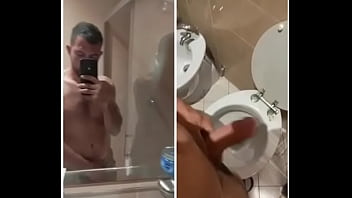 Eneo Vrapi Po Masturbon Para Një Vajze Të Vogël Në Kamera, Ai është Një Nga Homoseksualët