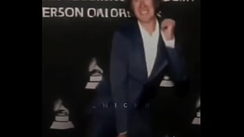 Roberto Museo Bailando Bien Secsy