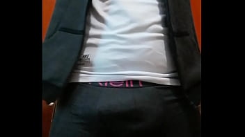 Un Bailecito Antes De La Sesión De Masajes