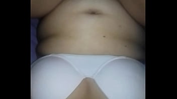 Ella Lo Graba Todo: Misionero Con Corpiño Blanco