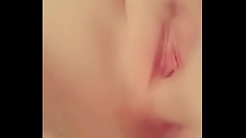 Yorkshire Milf Fucking Herself