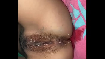 Flaca Se Masturba Y Se Corre A Chorros