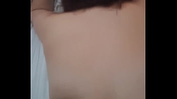 Puta Recibe Leche En La Boca