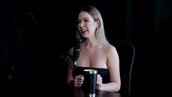 Não Imaginou Que Iria Apanhar Forte No Sadomasoquismo, Descobriu Uma Posição Nova No Sexo, E Adora Os Brinquedinhos - Milena Moreau (watch On: Sheer/red)