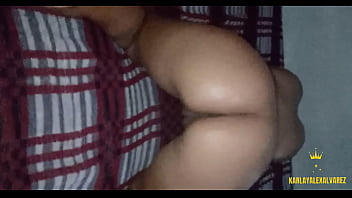 Mi Vecino Me Deja Su Rico Semen Entre Mis Nalgas