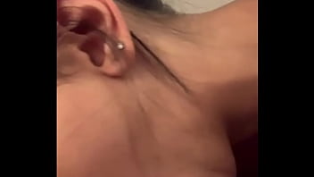 Botei A Minha Namorada Para Chupar Meu Pau E Depois A Fundir Até Se Mijar