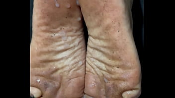 Cum On Dirty Vinegar Smelling Soles