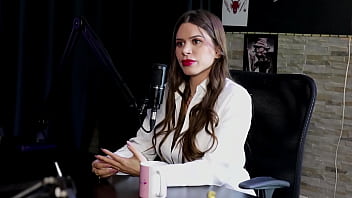 Gosta De Ensinar As Pessoas A Terem Qualidade, Teve Que Explicar A Entrada De Dinheiro Ao Seu Consultor, E Quando Fez Terapia... - Pati Ferraz (watch On: Sheer/red)