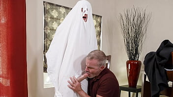 A Spooky Surprise For My Young Grandson - Myfamilydick