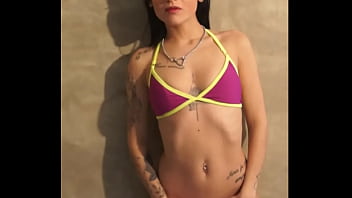 Yasmin Muller - Rapidinhas Erotikaxxx - Fazendo Fotos Da Cena - latina, pornstar, tattoo, beauty, dancing, black-hair, photo-shoot, beautiful-face, pretty-face, med - Video 104109