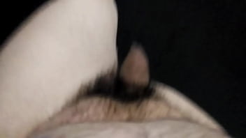 Un Paseo Completamente Desnudo En Un Parking Subterráneo