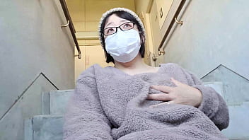 A Married Woman Gets Excited By Outdoor Masturbation：the Full Video Is_