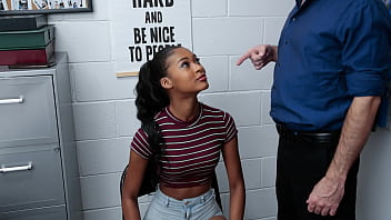 Teen Realizes She Has Only Way Out Of The Trouble - Lyftersex